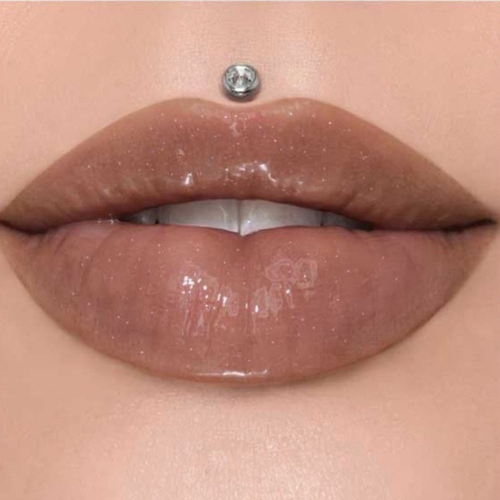 Jeffree Star Lip Gloss in Shade Table Top NIB - Picture 1 of 5
